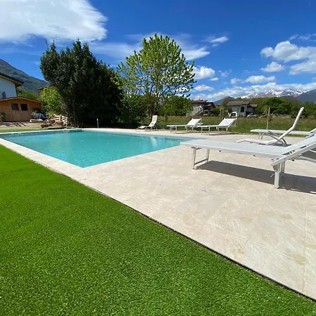 Carlotta With Swimming Pool Villa