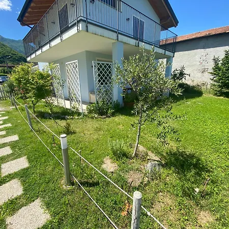 Villa Carlotta With Swimming Pool Colico